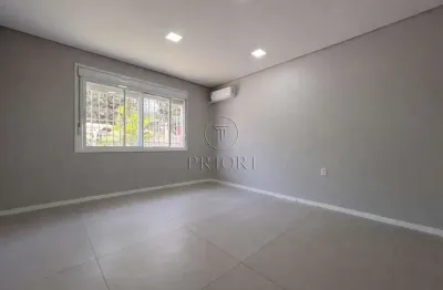 Apartamento com 2 quartos para alugar na Avenida Lavras, 185, Petrópolis, Porto Alegre por R$ 2.700