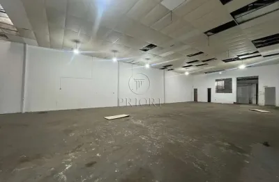 Barracão / Galpão / Depósito para alugar na Avenida Assis Brasil, 1329, Passo da Areia, Porto Alegre por R$ 7.000