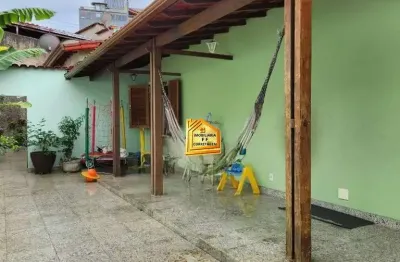 Casa com 5 quartos à venda na sagrada família, belo horizonte  por r$ 1.100.000