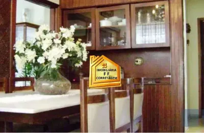 Casa com 6 quartos à venda na Serra, Belo Horizonte  por R$ 900.000