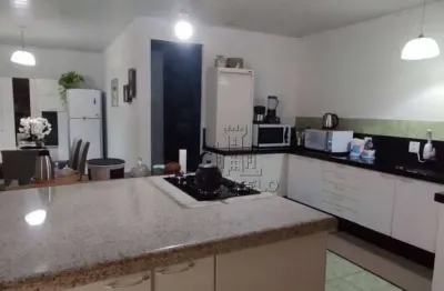 Vende casa jardim paraíso área construida 168m2 e área terreno/ 200m2 com 3dormitórios 1suite, cozinha planejada, - r$ 349.000,00