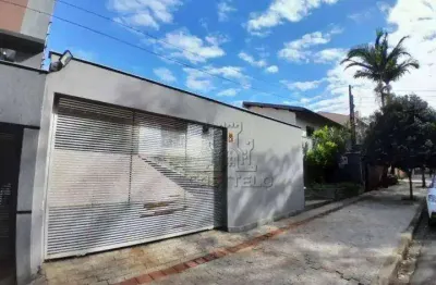Casa com 3 dormitórios à venda, 450 m² por r$ 1.166.000 - champagnat - londrina/pr