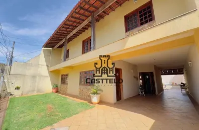 Sobrado com 3 dormitórios, 280 m² - venda por r$ 700.000,00 ou aluguel por r$ 2.700,00/mês - jardim bandeirantes - londrina/pr