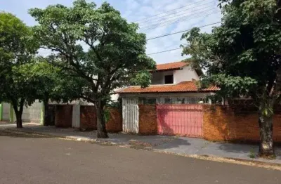 Sobrado com 4 dormitórios para alugar, 270 m² por r$ 3.500/mês - boa vista - londrina/pr