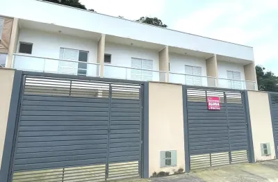 Sobrado para locação $2.500,00 tudo incluso– bairro capricórnio ii – caraguatatuba