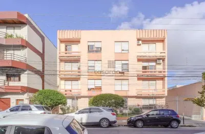 Apartamento com 3 quartos para alugar no Centro, Pelotas 