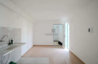 Apartamento com 2 quartos para alugar no Três Vendas, Pelotas 