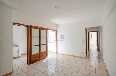 Apartamento com 2 quartos para alugar no Centro, Pelotas 