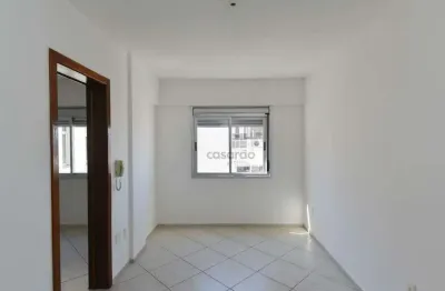 Apartamento com 1 quarto para alugar no Centro, Pelotas 