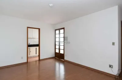 Apartamento com 2 quartos para alugar no Centro, Pelotas 