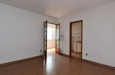 Apartamento com 2 quartos para alugar no Centro, Pelotas 