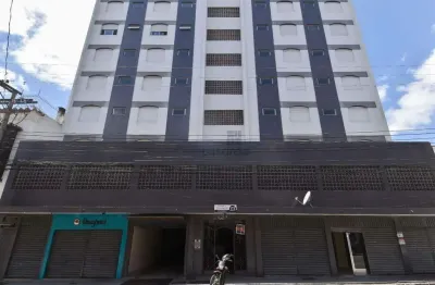 Apartamento com 2 quartos para alugar no Centro, Pelotas 
