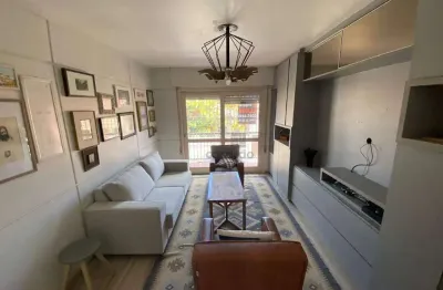 Apartamento com 3 quartos para alugar no Centro, Pelotas 