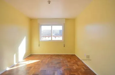 Apartamento com 2 quartos para alugar no Centro, Pelotas 