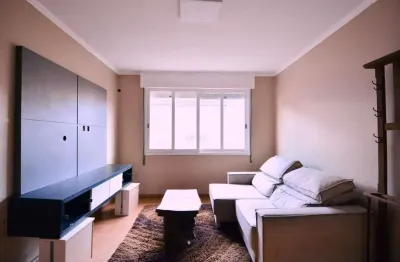 Apartamento com 2 quartos para alugar no Centro, Pelotas 