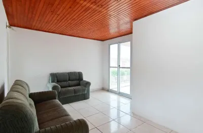 Apartamento com 2 quartos para alugar no Três Vendas, Pelotas 