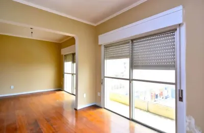 Apartamento com 2 quartos para alugar no Centro, Pelotas 