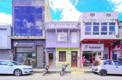 Casa com 3 quartos para alugar no Centro, Pelotas 