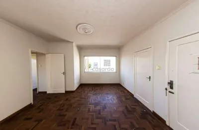 Apartamento com 3 quartos para alugar no Centro, Pelotas 