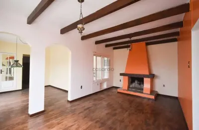 Casa com 5 quartos para alugar no Centro, Pelotas 