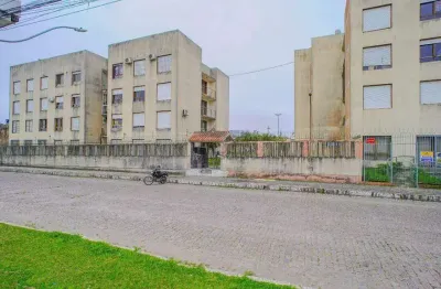 Apartamento com 3 quartos para alugar no Centro, Pelotas 