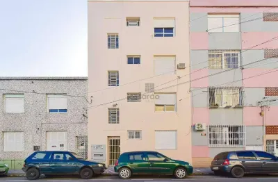 Apartamento com 2 quartos para alugar no Centro, Pelotas 