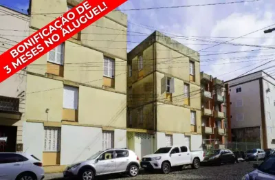Apartamento com 2 quartos para alugar no Centro, Pelotas 