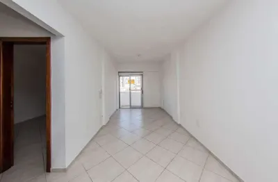 Apartamento com 1 quarto para alugar no Centro, Pelotas 