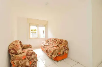 Apartamento com 3 quartos para alugar no Centro, Pelotas 