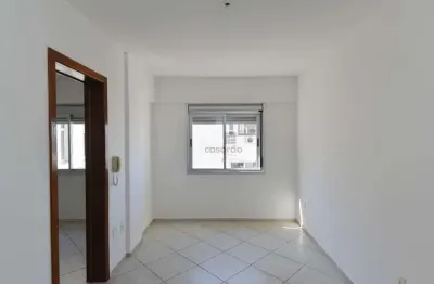 Apartamento com 1 quarto para alugar no Centro, Pelotas 