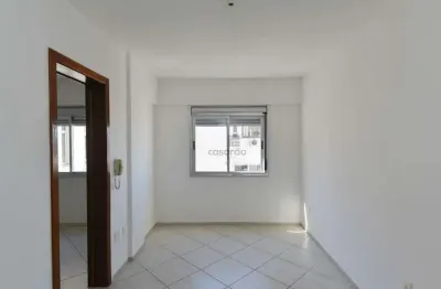 Apartamento com 1 quarto para alugar no Centro, Pelotas 