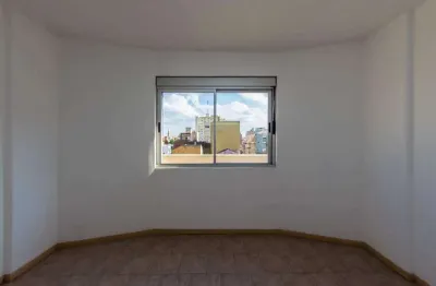 Apartamento com 2 quartos para alugar no Centro, Pelotas 