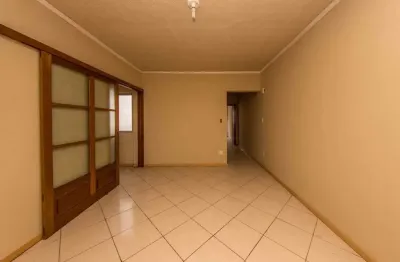 Apartamento com 2 quartos para alugar no Centro, Pelotas 