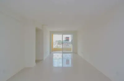 Apartamento com 2 quartos para alugar no Centro, Pelotas 