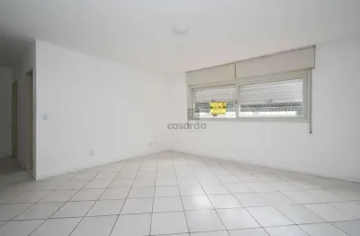 Apartamento com 2 quartos para alugar no Três Vendas, Pelotas 