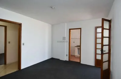 Apartamento com 2 quartos para alugar no Centro, Pelotas 