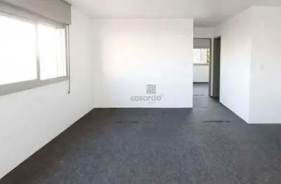 Apartamento com 2 quartos para alugar no Três Vendas, Pelotas 