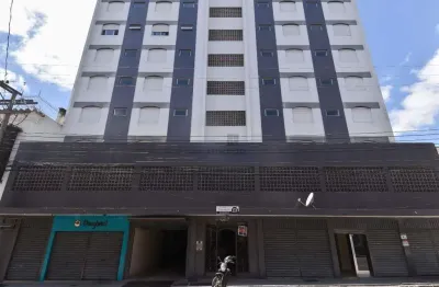 Apartamento com 2 quartos para alugar no Centro, Pelotas 