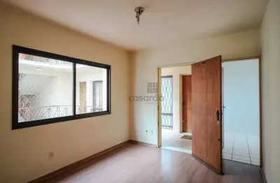 Apartamento com 2 quartos para alugar no Centro, Pelotas 
