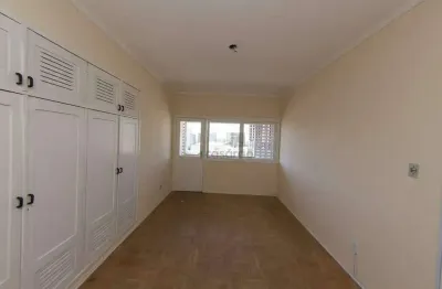 Apartamento com 1 quarto para alugar no Centro, Pelotas 
