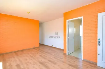 Apartamento com 2 quartos para alugar no Centro, Pelotas 