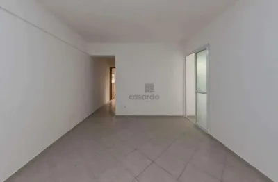 Apartamento com 2 quartos para alugar no Centro, Pelotas 