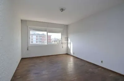 Apartamento com 2 quartos para alugar no Centro, Pelotas 
