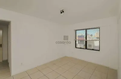 Apartamento com 1 quarto para alugar no Centro, Pelotas 