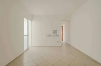 Apartamento com 2 quartos para alugar no Centro, Pelotas 