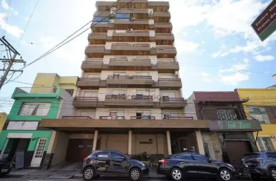 Apartamento com 2 quartos para alugar no Centro, Pelotas 