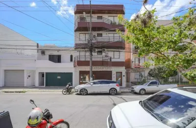 Apartamento com 2 quartos para alugar no Centro, Pelotas 