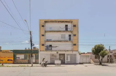 Apartamento com 1 quarto para alugar no Centro, Pelotas 