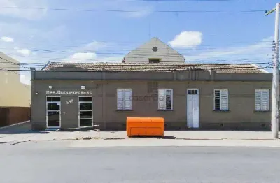 Apartamento com 2 quartos para alugar no Fragata, Pelotas 