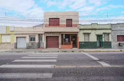 Casa com 4 quartos para alugar no Fragata, Pelotas 